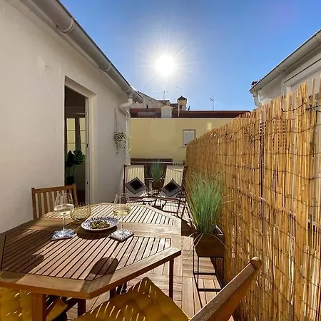 Daire Baixa And Alfama At Your Doorstep, Terrace Aircon *